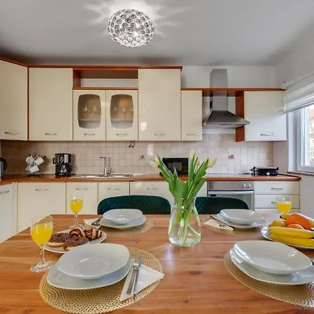 公寓 Elegant Two Bedroom 扎达尔