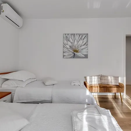 Elegant Two Bedroom *